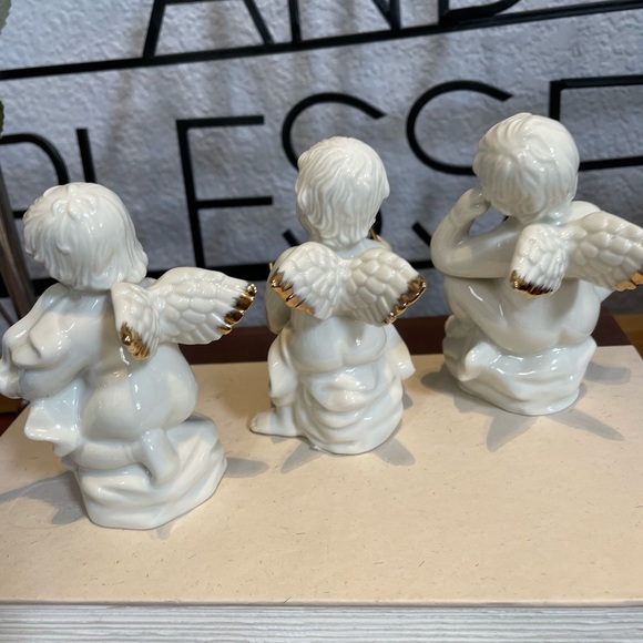 Vintage Mikasa Porcelain Angels set - Picture 9 of 11